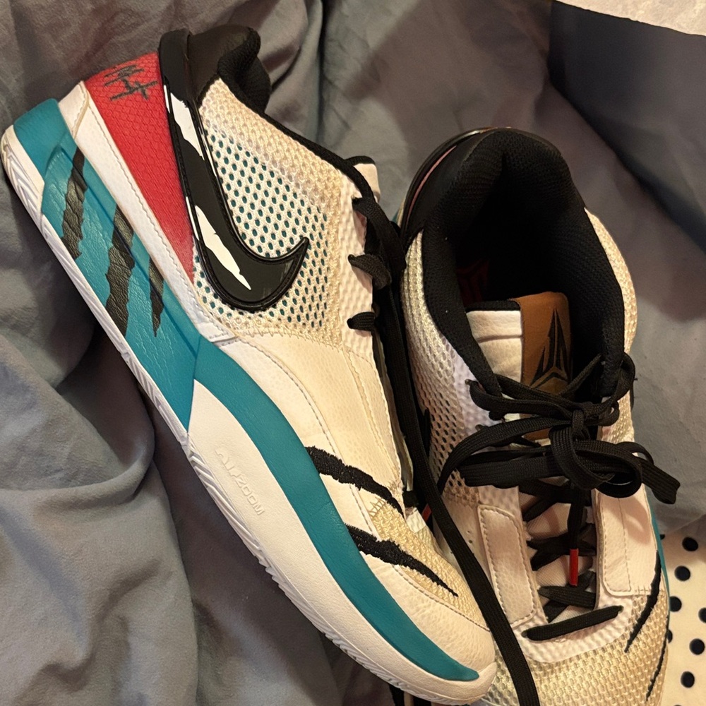 Nike men’s Ja 1 basketball shoes